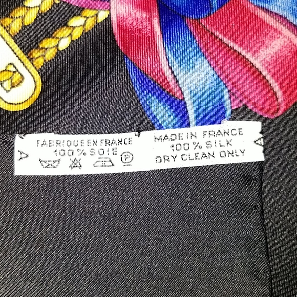 Authentic Hermes scarf - Picture 3 of 6